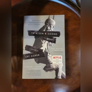 13 reasons why Netflix series book